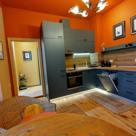 Moon House Red Апартамент Пловдив